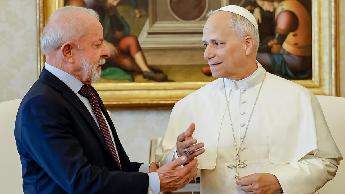 Papa diz a Lula que virá ao Brasil em 'momento oportuno'