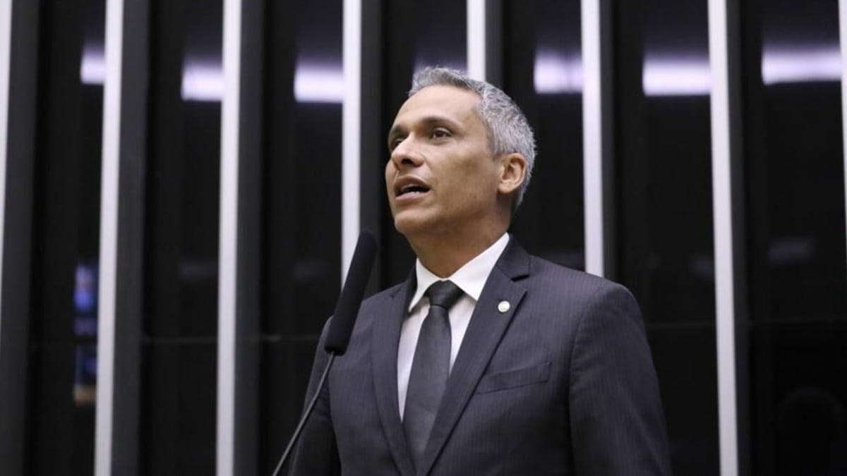 Moraes suspende ação contra deputado Gustavo Gayer movida por Vanderlan