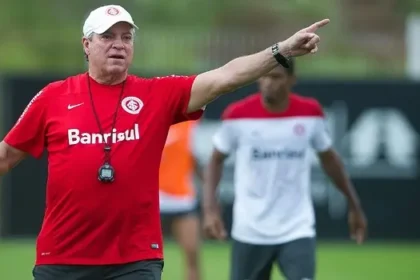 Inter age rápido, e contrata Abel Braga