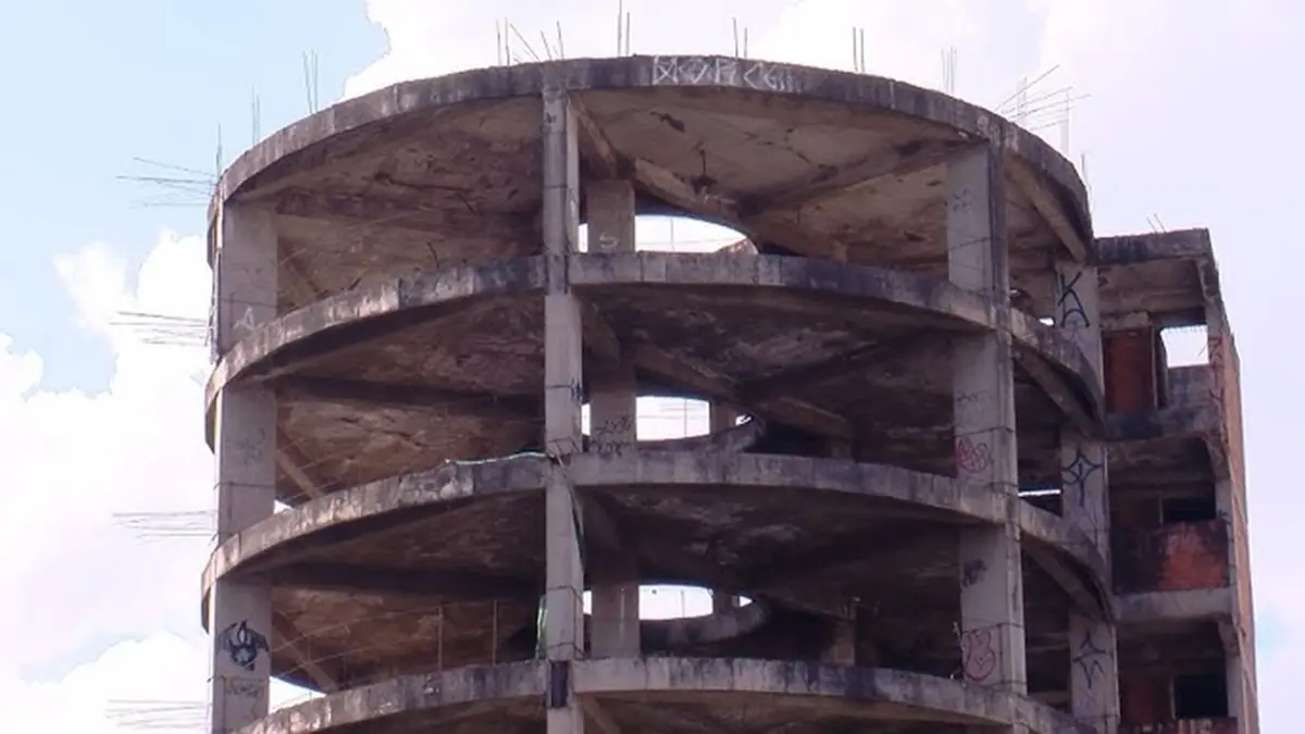 Goiânia: imóveis abandonados podem ser tomados; saiba as finalidades da arrecadação