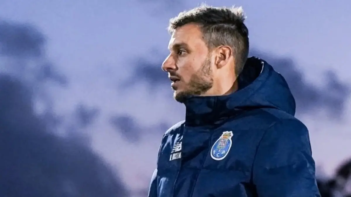 Martín Anselmi irá assumir o Botafogo em 2026