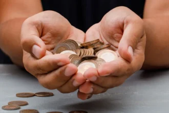 Justiça mantém condenação e aumenta indenização em caso de estelionato espiritual