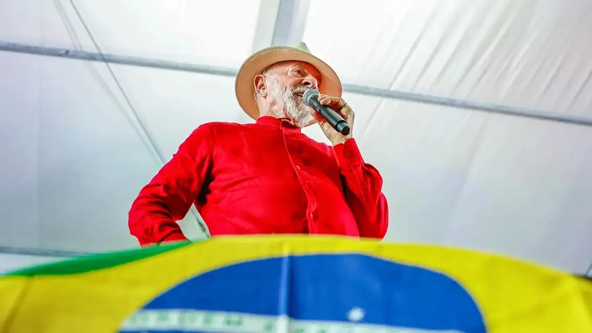 "Trump quer criar nova ONU", diz Lula sobre Conselho de Paz