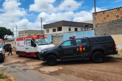 Em Luziânia, suspeitos morreram antes da chegada do socorro (Foto: PM)
