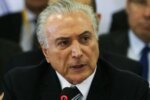 Temer cita escola de samba que o retratou como vampiro, fala em bajulação na Sapucaí e alfineta Lula