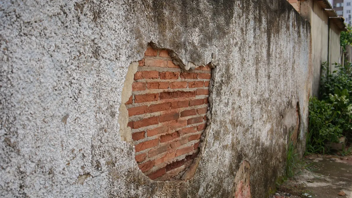 Empresa deve indenizar família após obra destruir a casa em que viviam, em Valparaíso