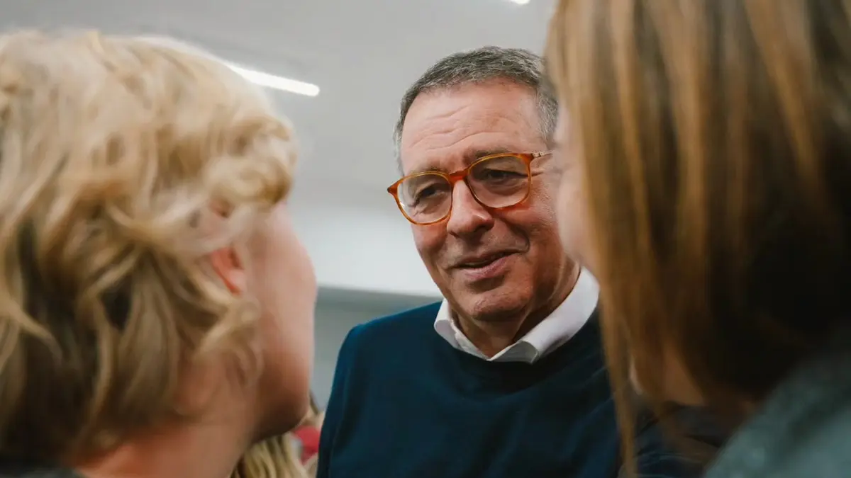 Candidato de esquerda vence eleição e será próximo presidente de Portugal, diz boca de urna